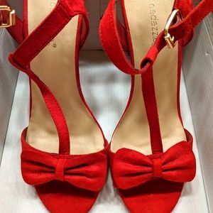 ShoeDazzle wedges red suede ♥️🍒